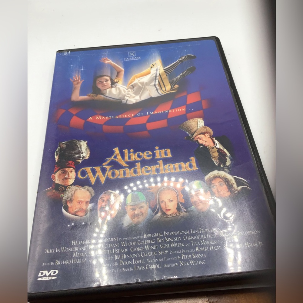 Kids dvd movie Alice In Wonderland Movie